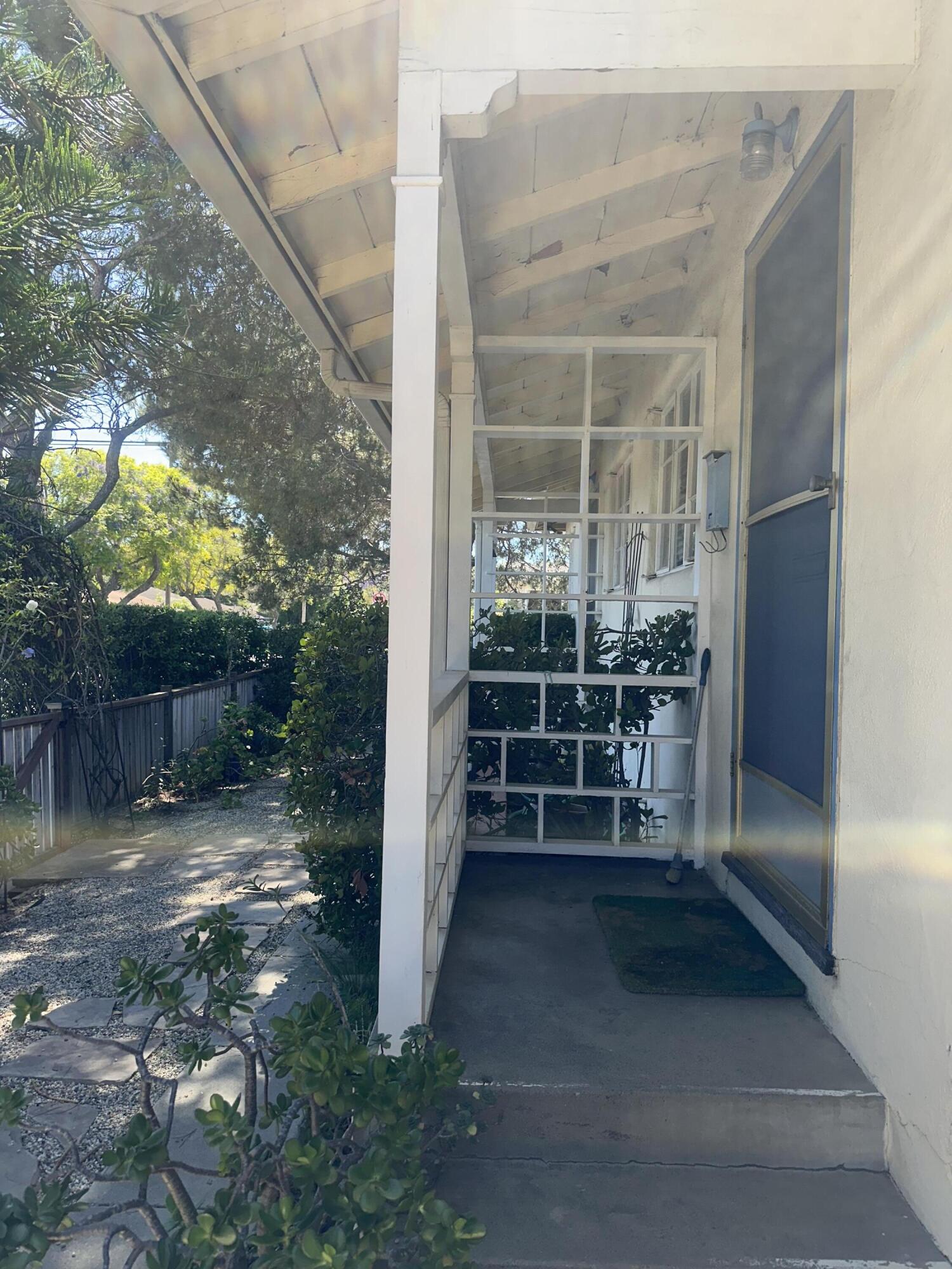 222 Arden Road Santa Barbara, CA 93105 - Photo 4 of 22 IMG_2066