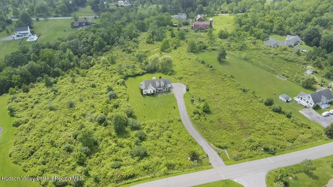 2914 Sleepy Hollow Road Athens, NY 12015 - Photo 10 of 39 a view of a garden