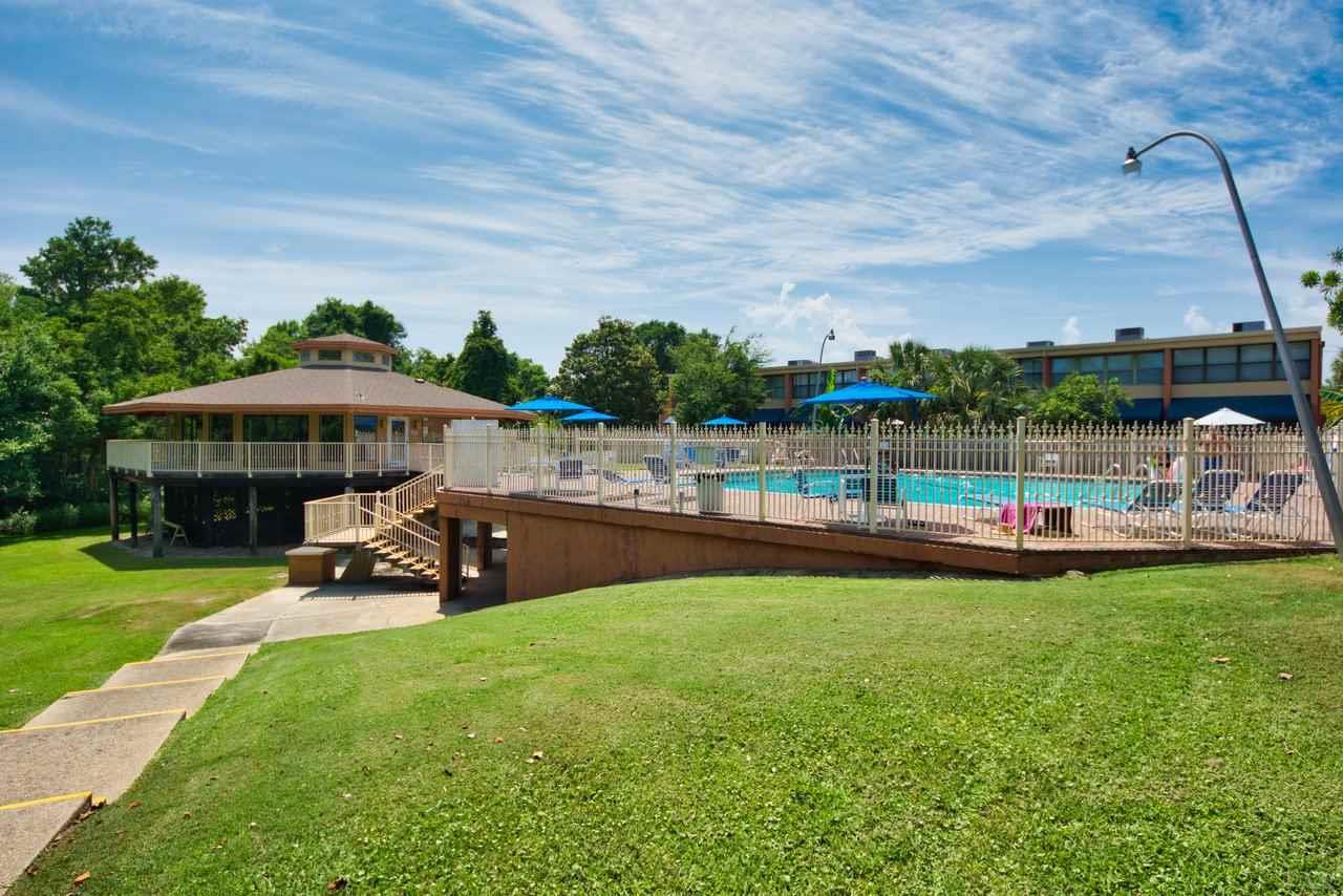 201 Pensacola Beach Road, Unit B10 Gulf Breeze, FL 32561 - Photo 18 of 24