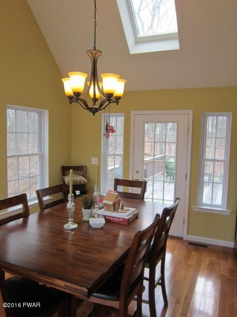 141 Tanager Road Lackawaxen, PA 18435 - Photo 15 of 37 16 dining with door to deck (480x640)