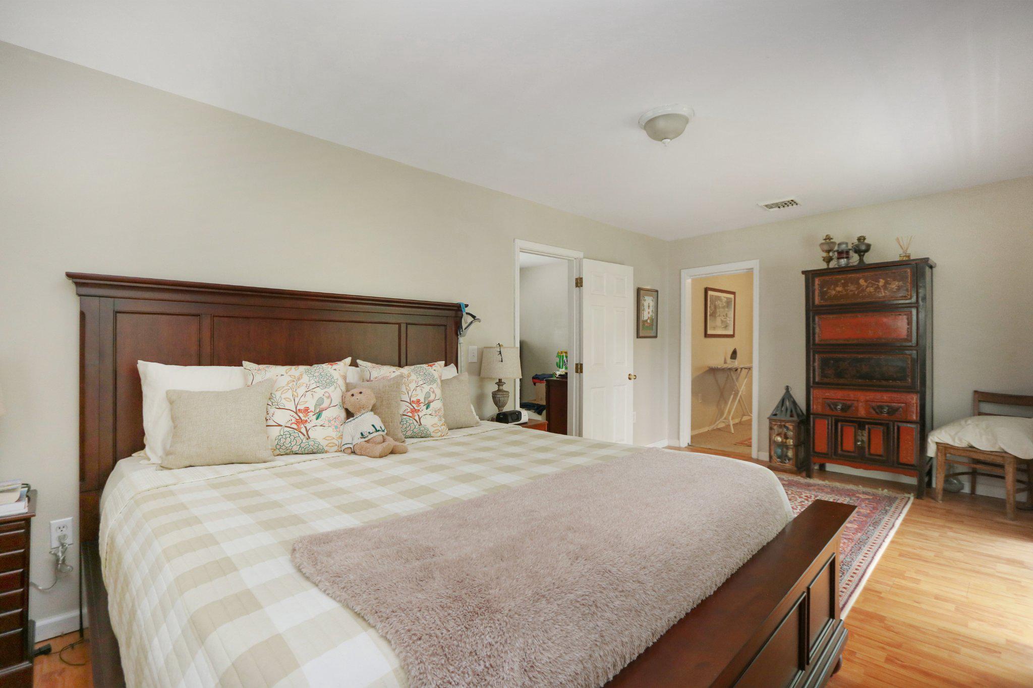 13431 Solitude Trail Machipongo, VA 23405 - Photo 28 of 32 Cozy retreat with warm, inviting tones.