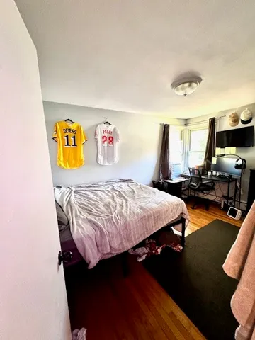 $5,000 | 15 Evelyn Drive, Bristol, RI 02809