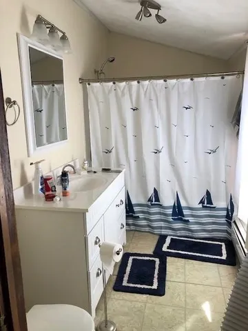 $5,000 | 15 Evelyn Drive, Bristol, RI 02809