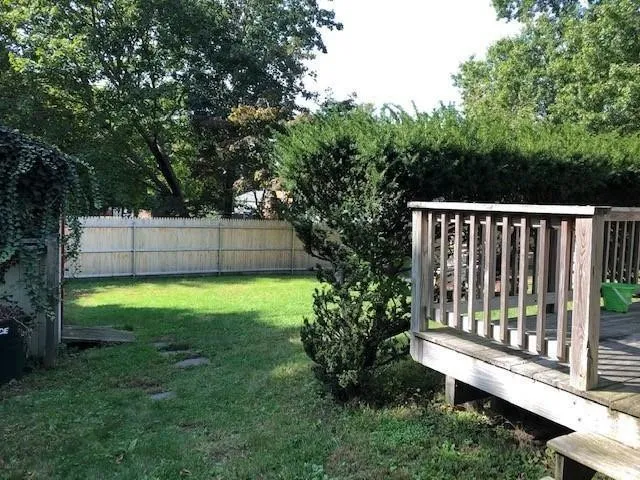 $5,000 | 15 Evelyn Drive, Bristol, RI 02809