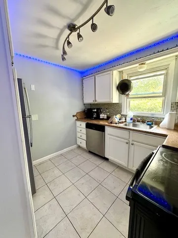 $5,000 | 15 Evelyn Drive, Bristol, RI 02809