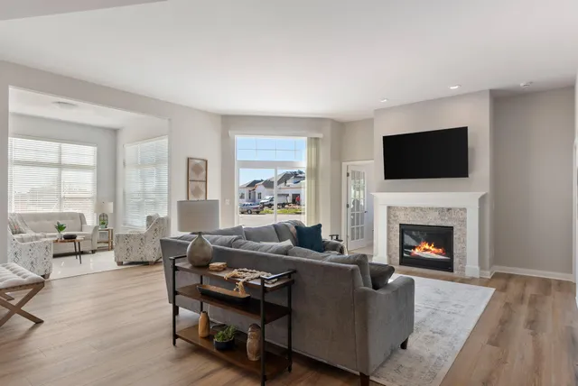 $654,999 | 940 Mary Grace Court, Unit 46, Grafton, WI 53024