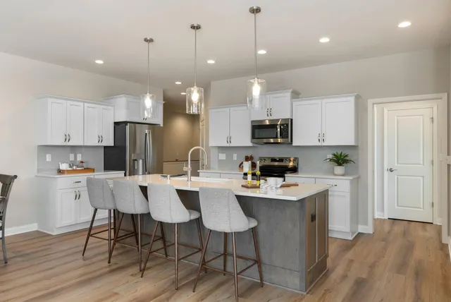 $654,999 | 940 Mary Grace Court, Unit 46, Grafton, WI 53024