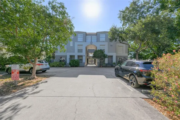 $425,000 | 606 South Glen Avenue, Unit 10, Tampa, FL 33609