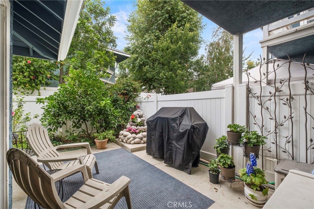 1866 Rory Lane, Unit 5 Simi Valley, CA 93063 - Photo 30 of 36