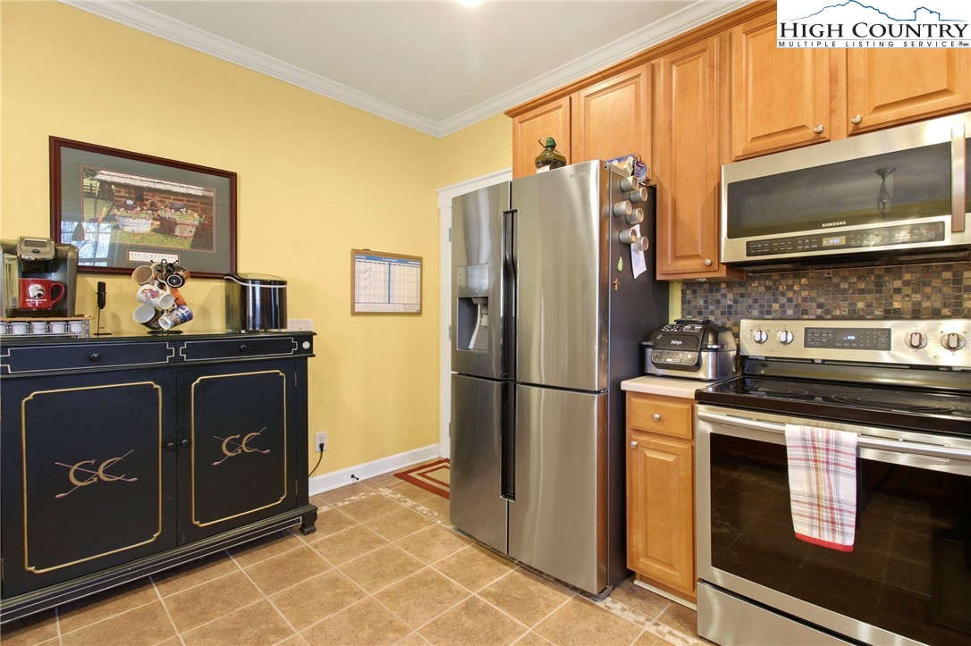 124 Bryce Way Boone, NC 28607 - Photo 8 of 50 Gallery Image 8