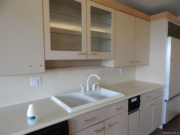 $575,000 | 5 Eagle Head Road, Cornwall-on-Hudson, NY 12520