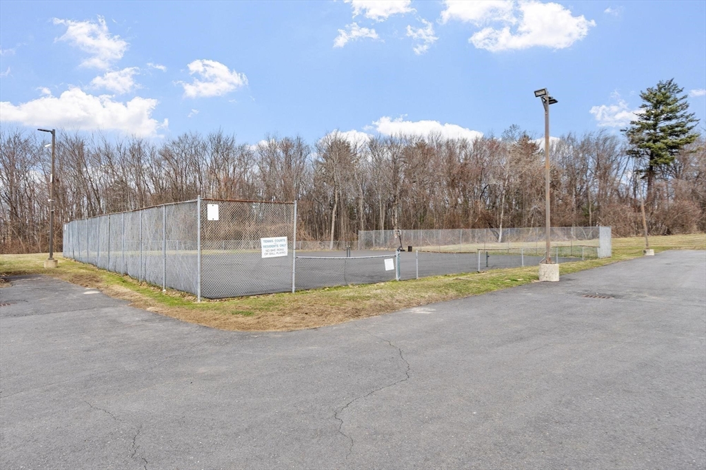48 Fox Meadow Road, Unit F Leominster, MA 01453 - Photo 32 of 36 a view of a basketball court