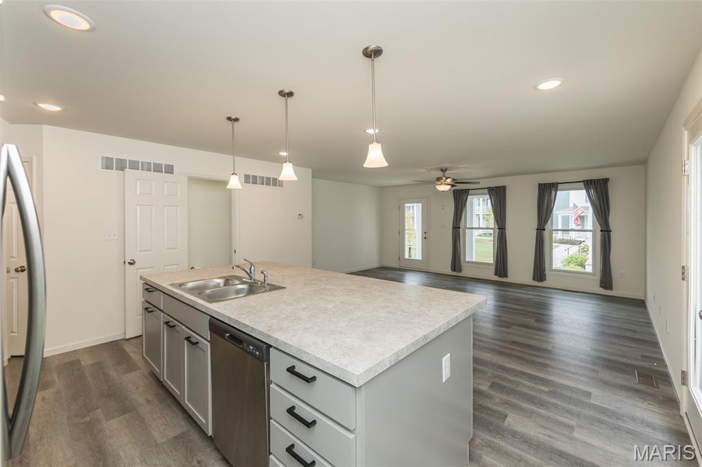 136 Tiber Way St. Charles, MO 63301 - Photo 12 of 24