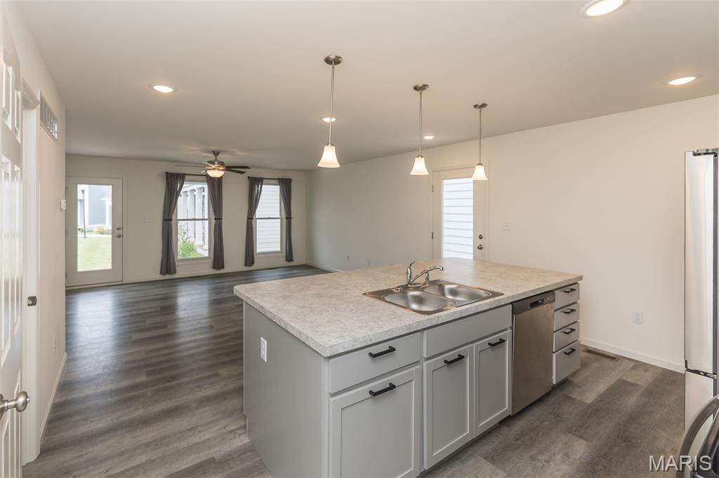 136 Tiber Way St. Charles, MO 63301 - Photo 13 of 24