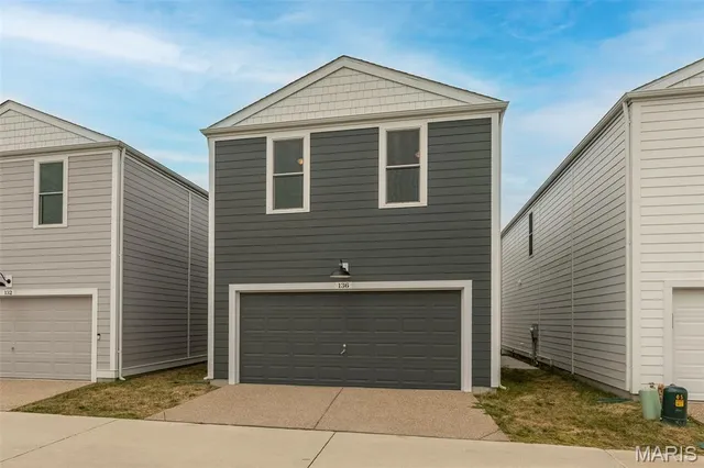$350,000 | 136 Tiber Way, St. Charles, MO 63301