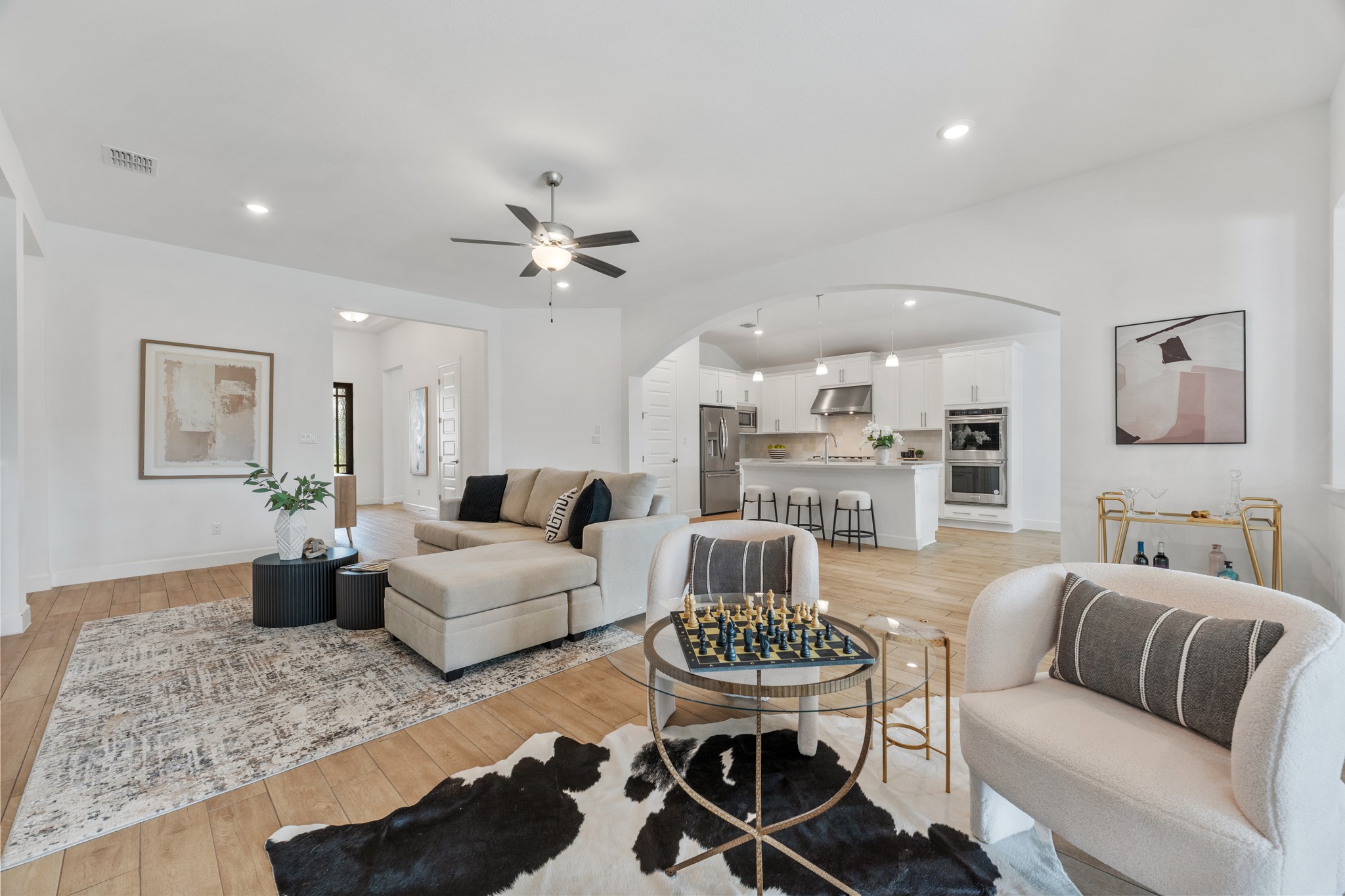 606 Bonfisk Bend Austin, TX 78738 - Photo 9 of 40 a living room with furniture