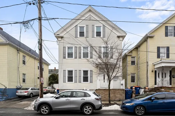 $849,900 | 77 Dartmouth Street, New Bedford, MA 02740