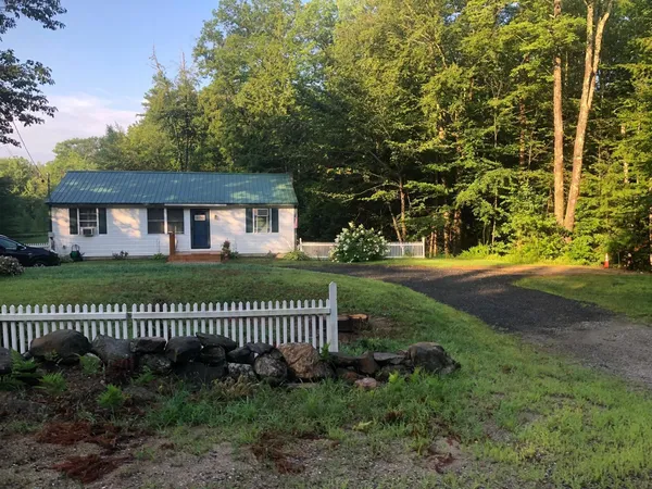 $440,000 | 487 Shackford Corner Road, Barnstead, NH 03225