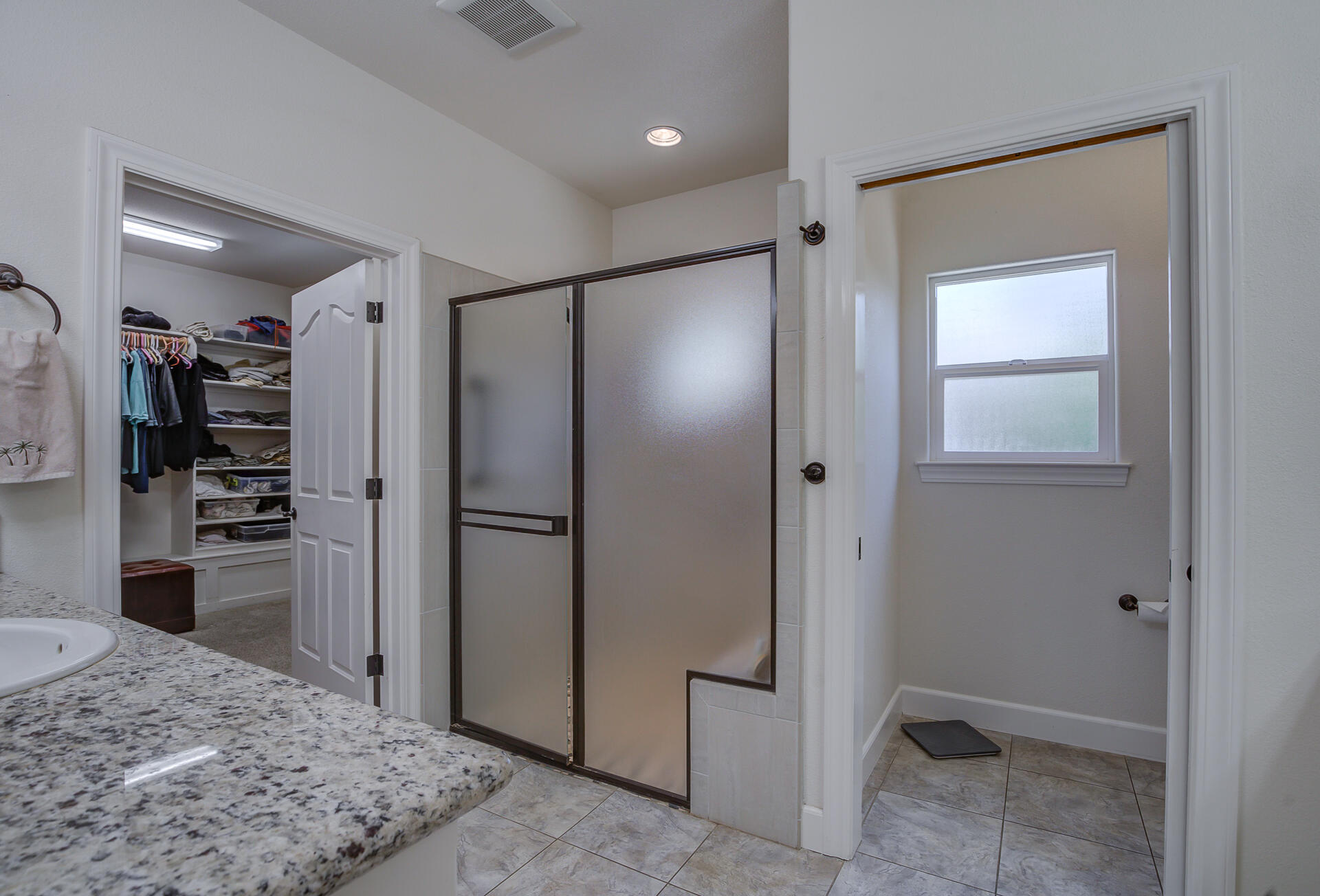 2000 Princeton Way Redding, CA 96003 - Photo 29 of 60 a kitchen with a refrigerator and a sink