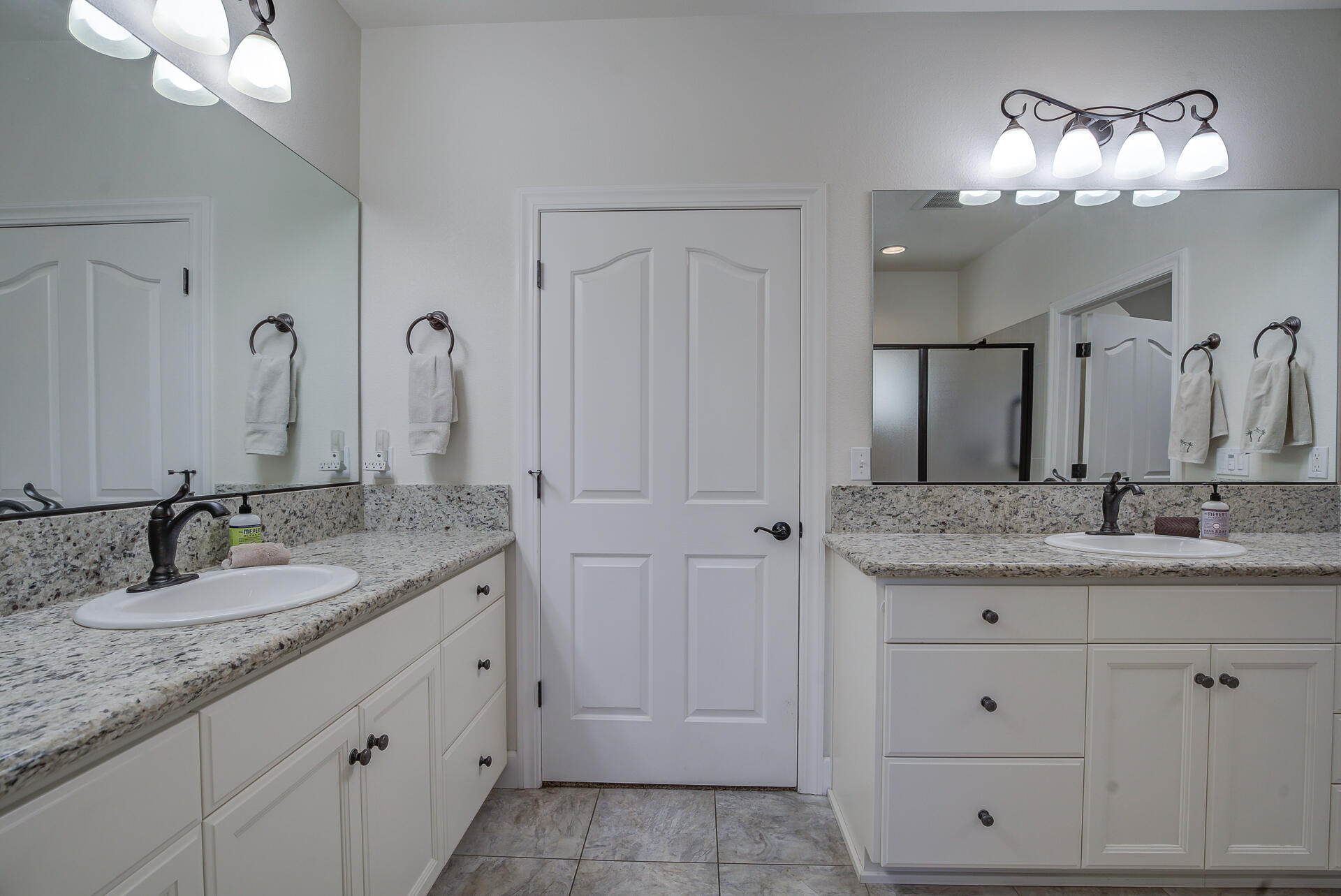 2000 Princeton Way Redding, CA 96003 - Photo 34 of 60 Princeton-30