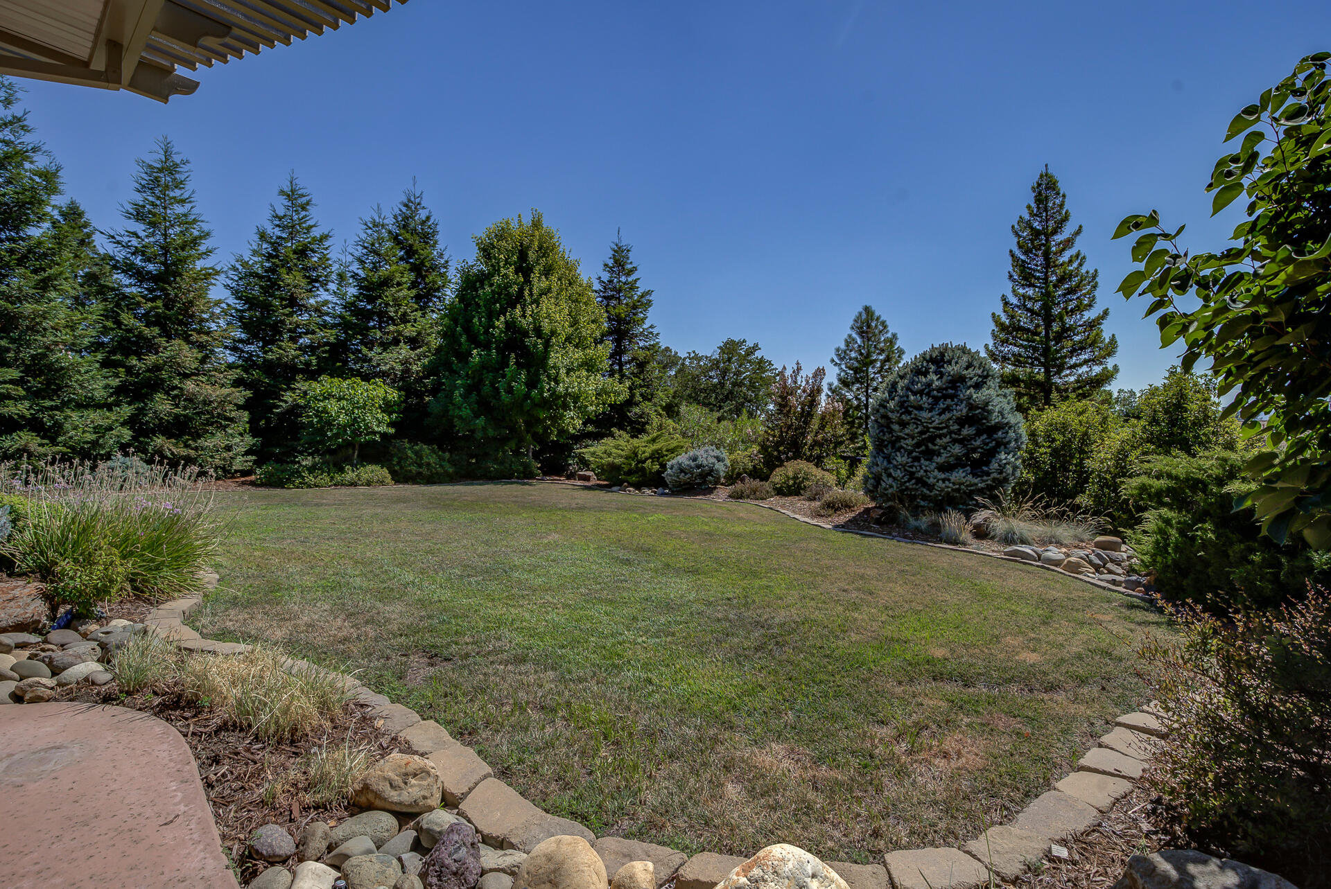 2000 Princeton Way Redding, CA 96003 - Photo 56 of 60 Princeton-56