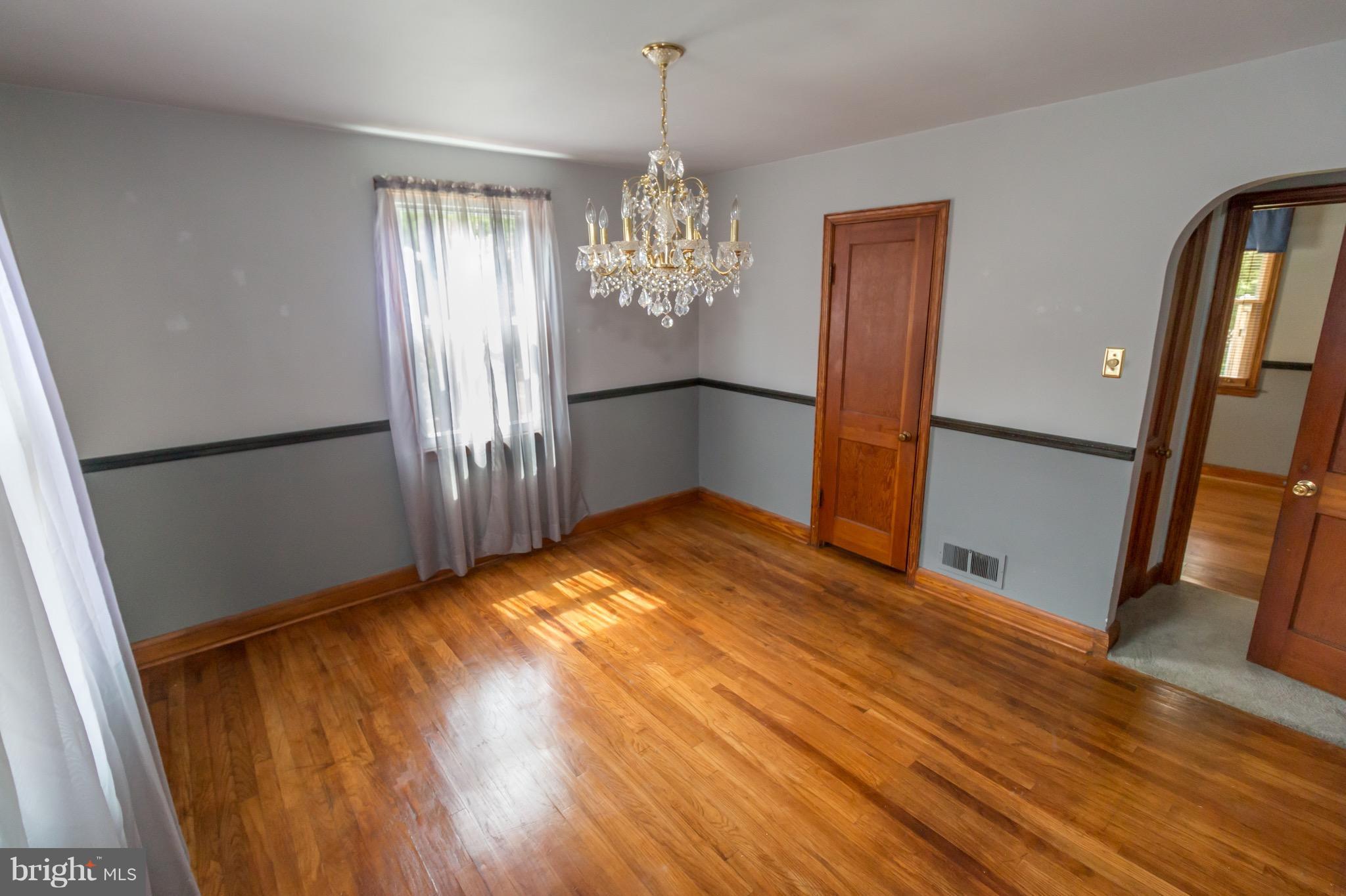 3003 Edwards Avenue Baltimore, MD 21234 - Photo 14 of 24 Dining Room