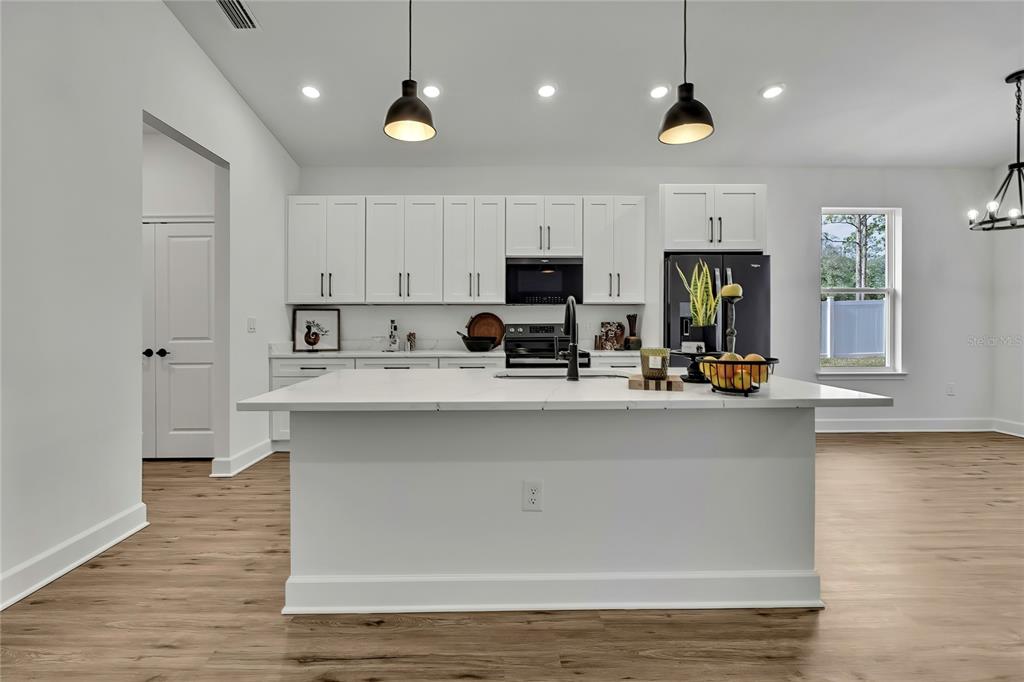 13151 Trapper John Road Weeki Wachee, FL 34614 - Photo 10 of 51 Gallery Image 10