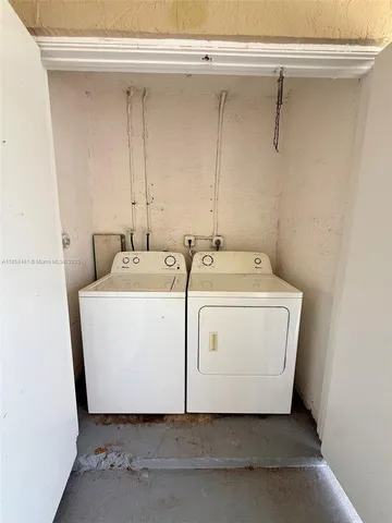 $2,300 | 18830 Northwest 57th Avenue, Unit 301, Hialeah, FL 33015