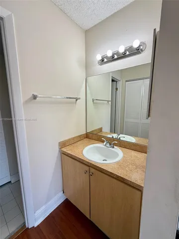 $2,300 | 18830 Northwest 57th Avenue, Unit 301, Hialeah, FL 33015