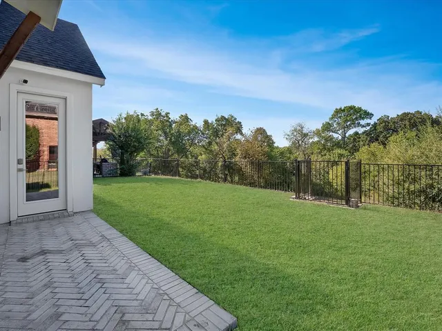 $3,500 | 914 St George Place, DeSoto, TX 75115