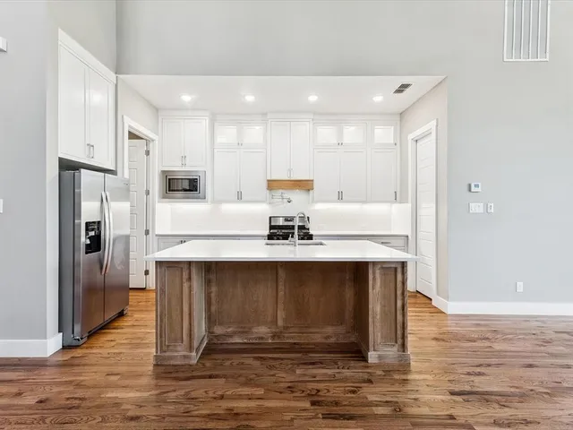 $3,500 | 914 St George Place, DeSoto, TX 75115