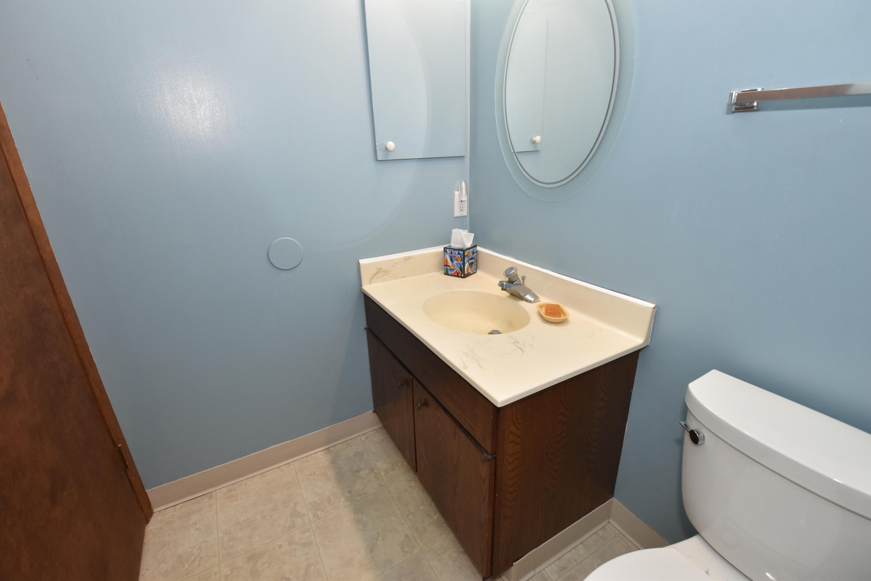 104 Woodfield Court Wind Point, WI 53402 - Photo 19 of 42 Main Floor Bath