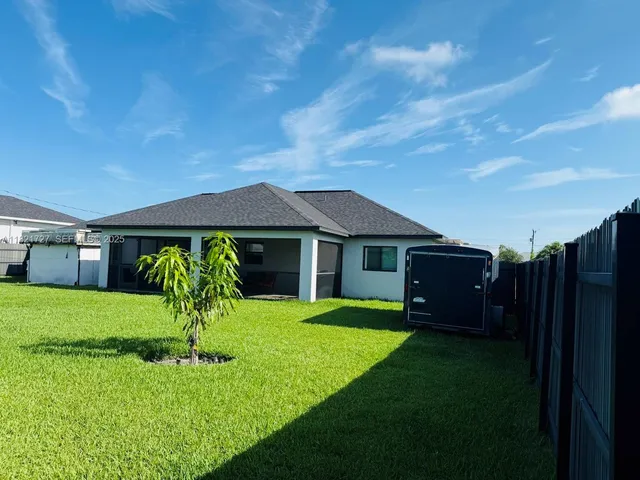 $2,200 | 500 Northwest 5th Street, Cape Coral, FL 33993