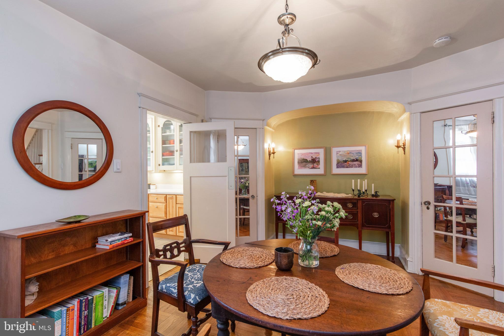 148 Roumfort Road Philadelphia, PA 19119 - Photo 10 of 33 Dining room