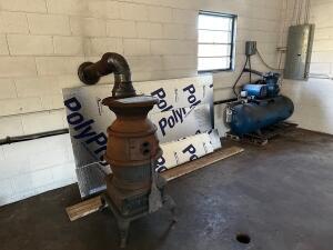 272 Valentine Branch Road Cannon, KY 40923 - Photo 5 of 21 valentine garage10