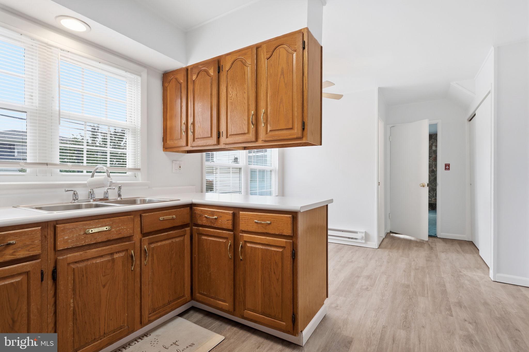 16 Tweed Road Levittown, PA 19056 - Photo 14 of 38 kitchen/dinette