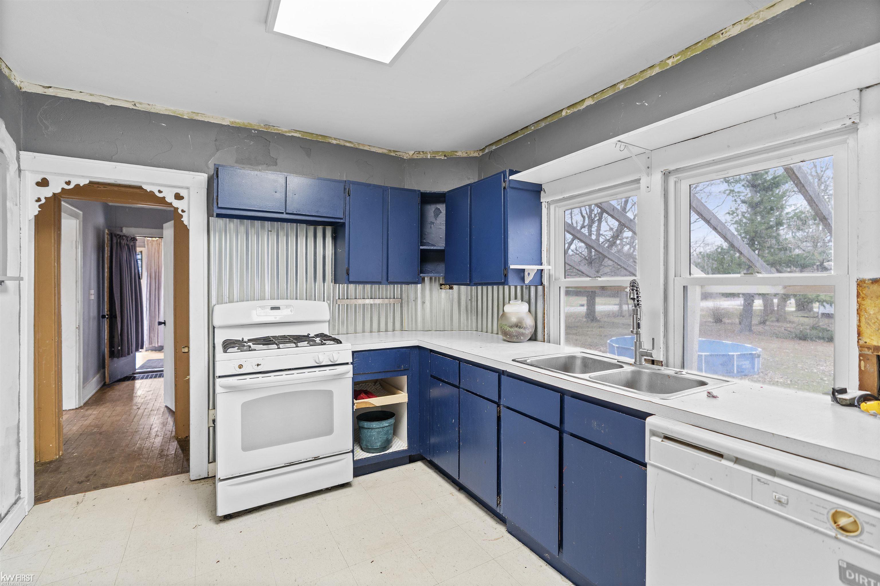7440 Neff Road Mount Morris, MI 48458 - Photo 10 of 34