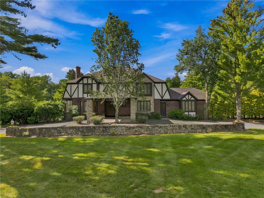 835 Snake Hill Road Glocester, RI 02857 - Photo 7 of 50 Gallery Image 7