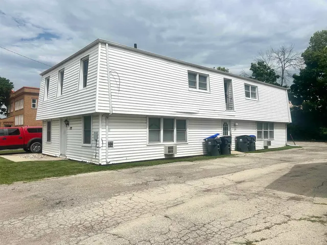 $400,000 | 122 Washington Avenue, Neenah, WI 54956