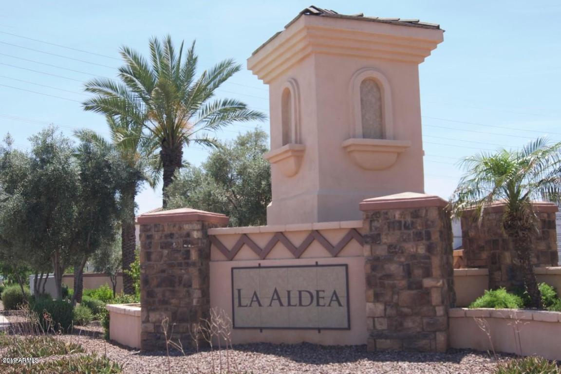 511 North Ranger Trail Gilbert, AZ 85234 - Photo 22 of 26 Entrance