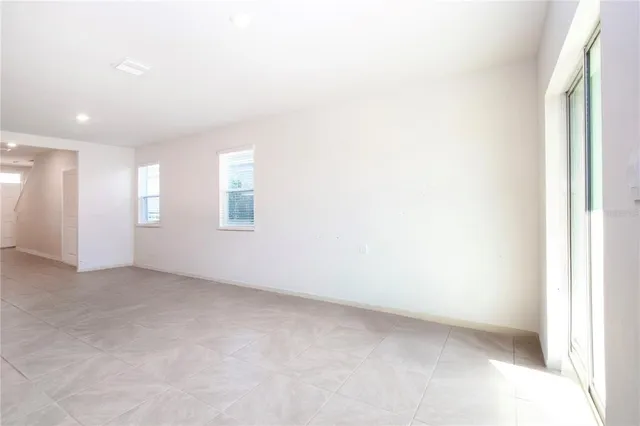 $4,200 | 3513 Hilltop Circle, Bradenton, FL 34211