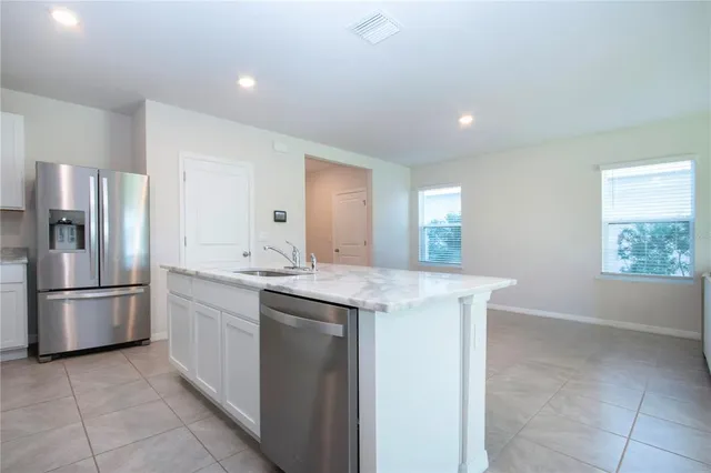 $4,200 | 3513 Hilltop Circle, Bradenton, FL 34211