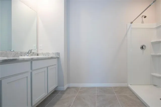 $4,200 | 3513 Hilltop Circle, Bradenton, FL 34211