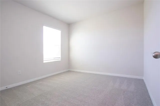 $4,200 | 3513 Hilltop Circle, Bradenton, FL 34211