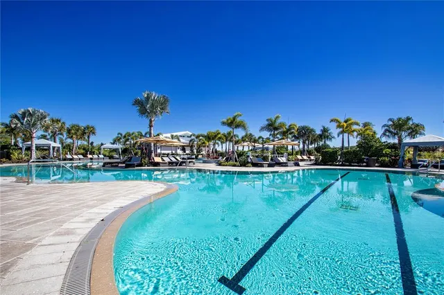 $4,200 | 3513 Hilltop Circle, Bradenton, FL 34211