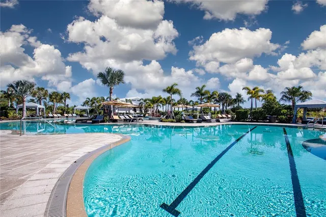 $4,200 | 3513 Hilltop Circle, Bradenton, FL 34211