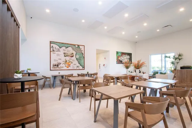 $4,200 | 3513 Hilltop Circle, Bradenton, FL 34211