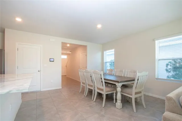 $4,200 | 3513 Hilltop Circle, Bradenton, FL 34211