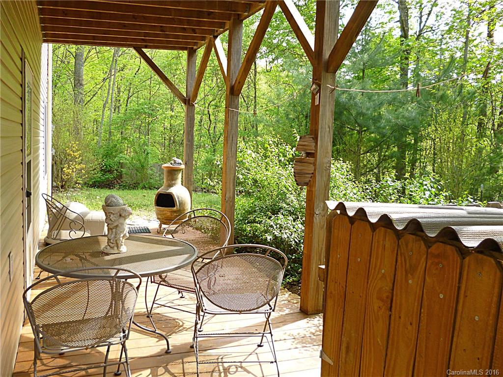 110 Bryant Road Swannanoa, NC 28778 - Photo 4 of 21 Gallery Image 4