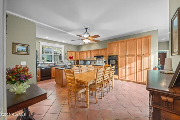 $949,900 | 612 East Main Street, Washington, NC 27889